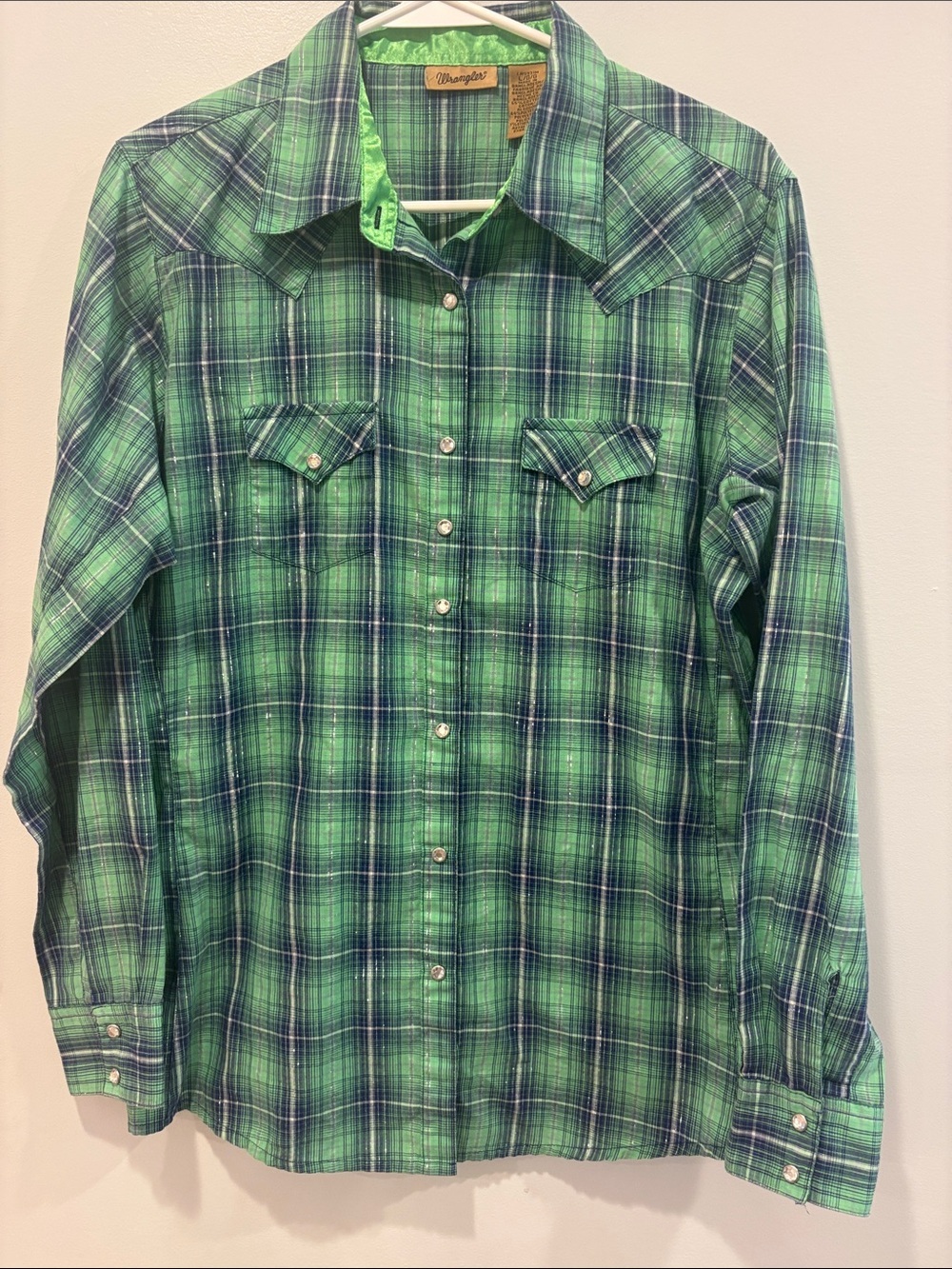 Wrangler Green and Navy Plaid Western Snap Shirt ptp 21.5 length 29 vintage